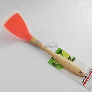 Hot sale kitchen turner with wood handle