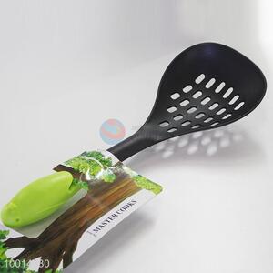 Big nylon leakage ladle with bird-shaped handle