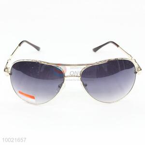 Gray metal frame fashion sunglass for driving/fishing