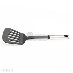 New Design With Cheap Price Iron Handle PP Leakage Shovel For Cooking