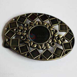 Oval zinc alloy belt buckle with geometry pattern casting