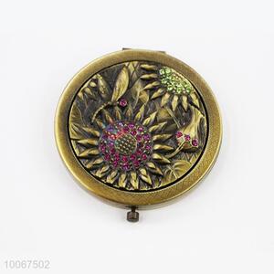 Vintage Delicate Round Foldable Pocket Mirror