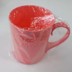 Red color easy to use popular plastic cup