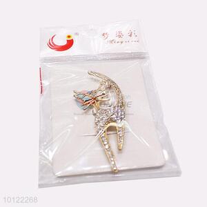 Super Quality Rhinestone Brooch Pin in Cat Shape