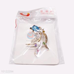 Pretty Cute Goldfish Shaped Brooch Pin