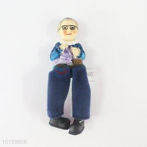 Nice Design Resin Old Woman Doll/Resin Crafts for Home Decoration