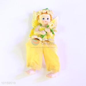 Yellow Resin Boy Doll/Resin Crafts with Flowers for Home Decoration