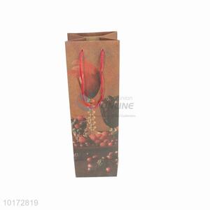 Wine bottle paper bag with rope handle