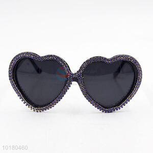 Promotional loving heart shaped sunglasses