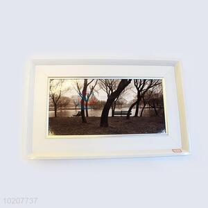 Unique Photo Frame With Simple Design