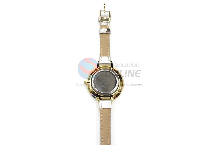 Hot Sale White Wrist Watch with Leathern Watchband for Sale