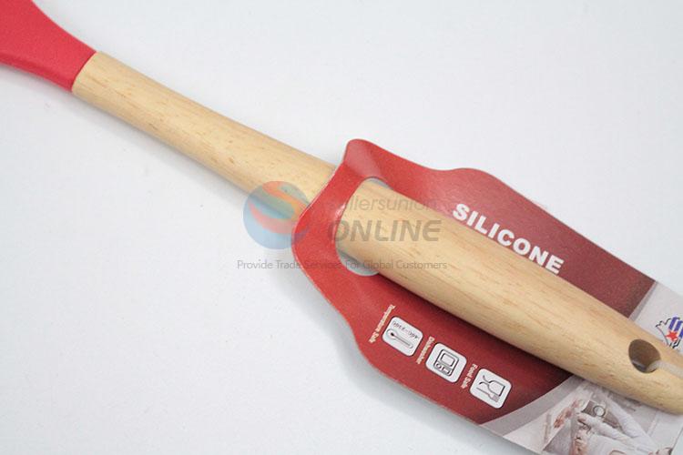 Wholesale Red Silicone Leakage Ladle with Wooden Handle