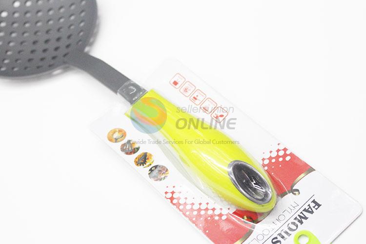 High Quality Candy Color Plastic Leakage Shovel Black Slotted Spoon