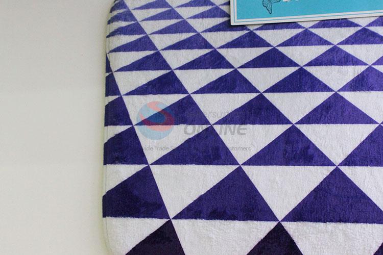 Good Quality Triangle Printed Bedroom Mat for Wholesale