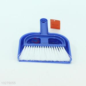 Newest design low price plastic computer brush