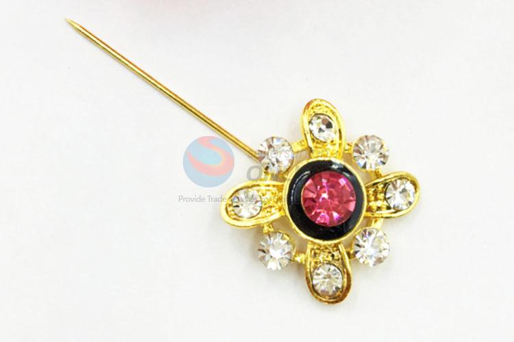 New Arrival Decorative Rhinestone Brooch Pin