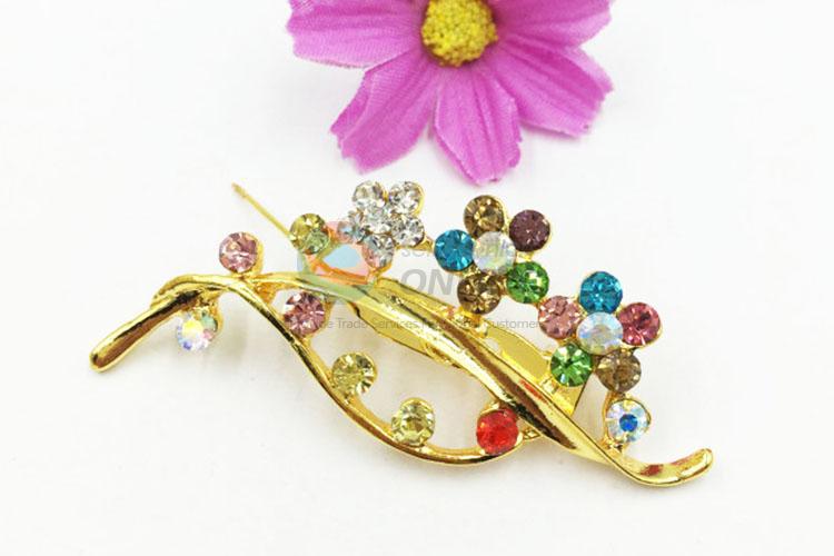 Cheap Price Beautiful Women Rhinestone Brooch/Breastpin