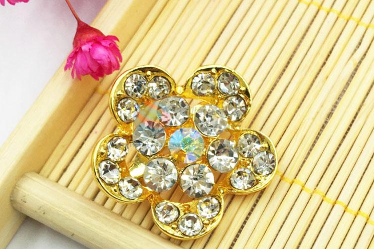 China Factory Vintage Flower Rhinestone Brooch for Ladies