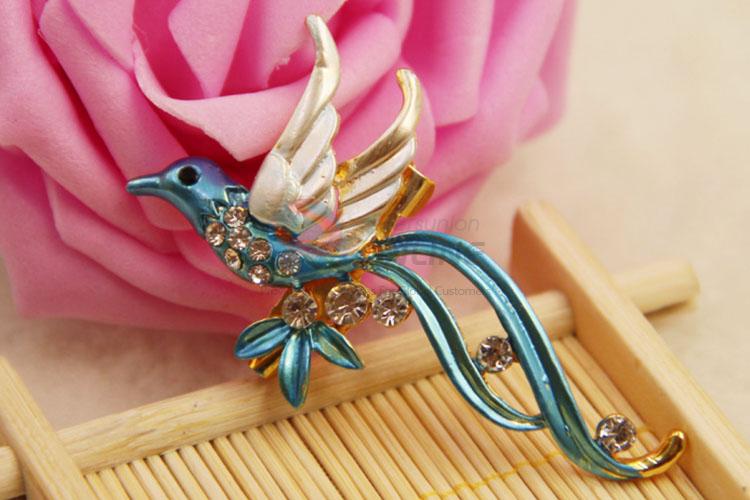 Rhinestone Pave Wedding Brooches Breastpin in Bird Shape