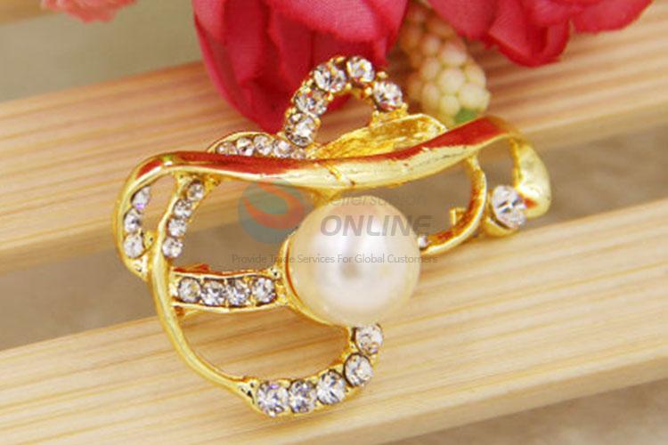 New Arrival Elegant Decorated Crystal Rhinestone Brooch