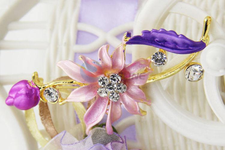 Latest Design Elegant Decorated Crystal Rhinestone Brooch