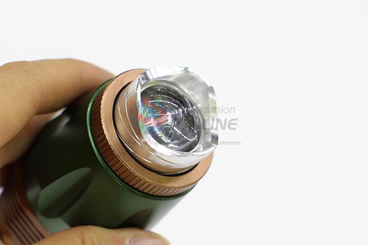 Direct Factory Outdoor High Power Flashlight