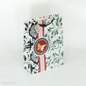 Wholesale custom low price pretty gift bag