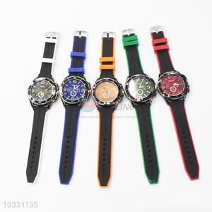 Wholesale Cheap Mens Watch with Silicone Strap