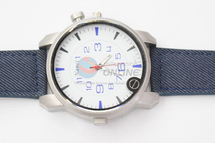 Factory Price China Supply Mens Watch with Silicone Strap