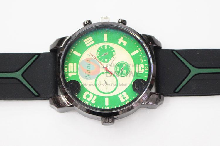 Factory Price High Quality Mens Watch with Silicone Strap