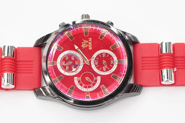 Hot Sale Mens Watch with Silicone Strap