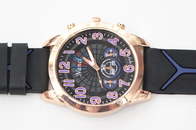 High Quality Mens Watch with Silicone Strap