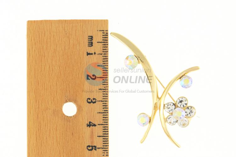 Popular design low price flower brooch