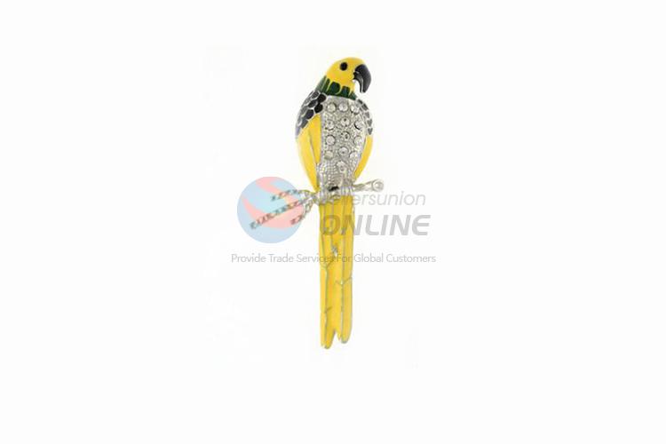 Competitive price hot selling parrot brooch