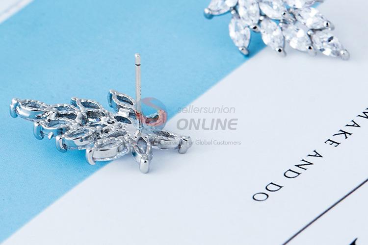 Low price factory promotional leaf zircon earrings