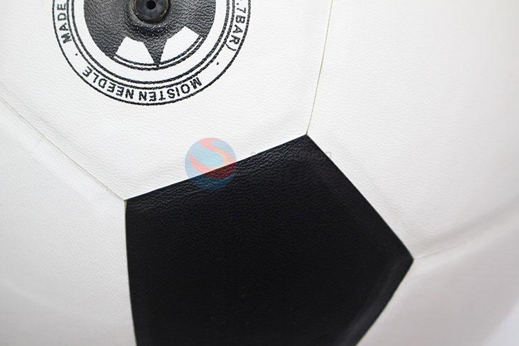 Classical Design Black White PU Leather Traning Soccer