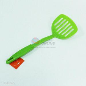 New Colored Plastic Fry Fish Leakage Shovel