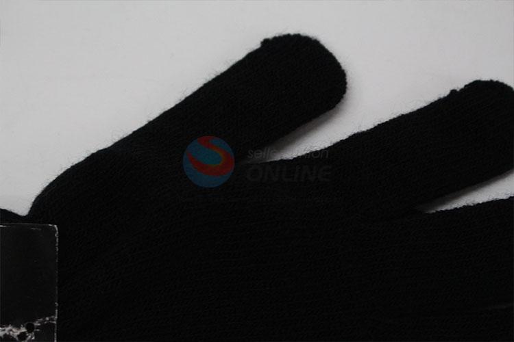 Durable black knitted polyester gloves