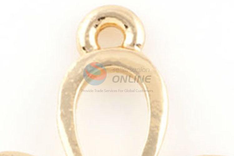 China Supplies Wholesale Flower Design Alloy Necklace Pendant