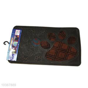 Square footprint embossing floor mat