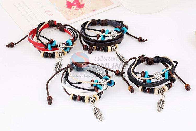 Fashion Leather Bracelet With Leaf Shape Pendant