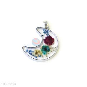 Popular Moon Shape Zinc Alloy Real Flower Pendant