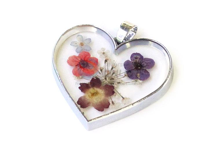 Creative Design Heart Shape Real Flower Pendant Cheap Pendant