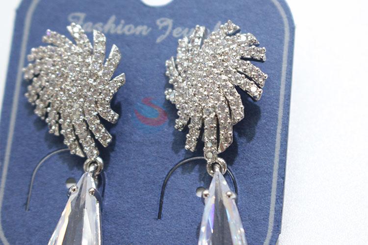 Lovely design zircon earring