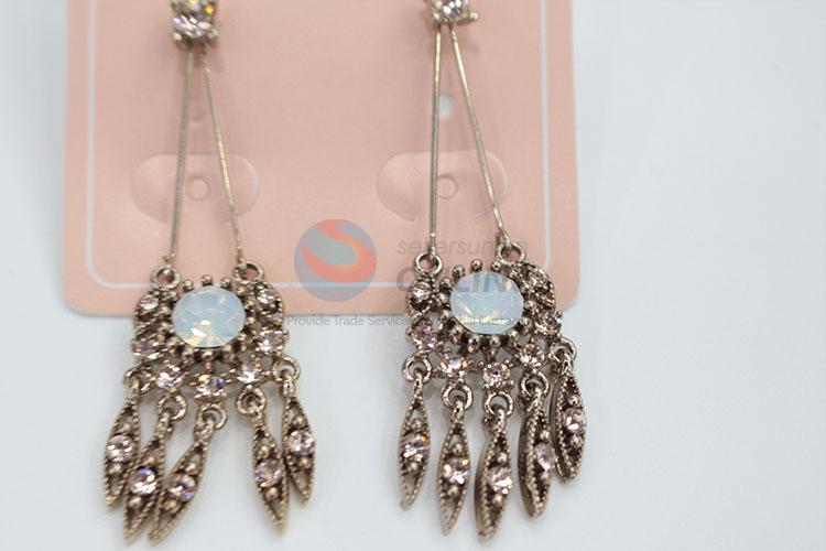 Modern design earring/fashion jewelry