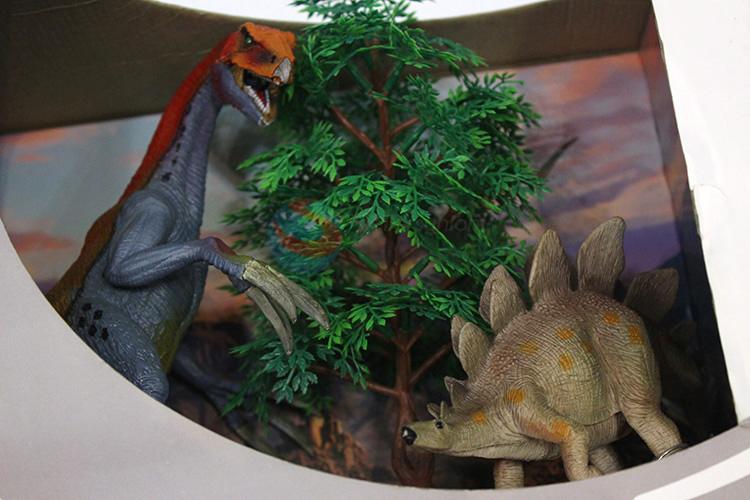 Cheap children dragon+brown stegosaurus+tree model toy