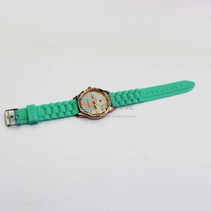 Quartz Movement Hand Watch Women Wrist Watches