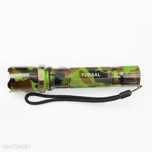 Fashion Design Aluminum Alloy Torches <em>Lamp</em> Rechargeable with T6 <em>Lamp</em> <em>Bulb</em> and 18650 Battery