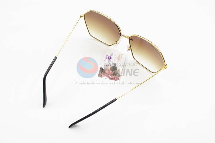 Cheap wholesale fashion outdoor sunglasses