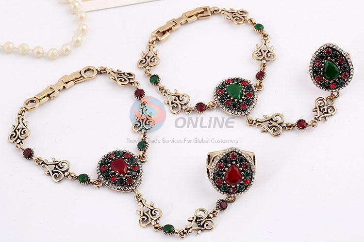 Made in China rhinestone alloy bracelet with ring